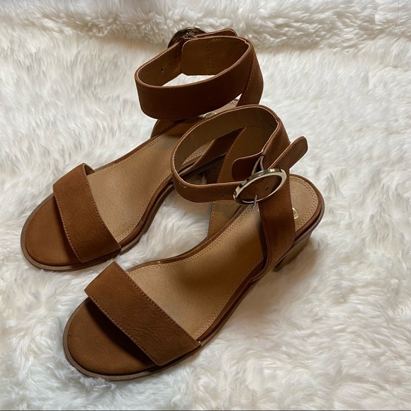 Gianni Bini Block Heel Sandals Ankle Strap in Brown Size 6.5 - Picture 1 of 8